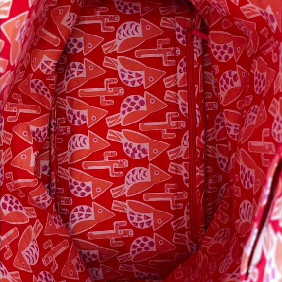 Vera Bradley Beach Tote Woven Coral with Pom Poms Excellent Like New Condition - Picture 8 of 9